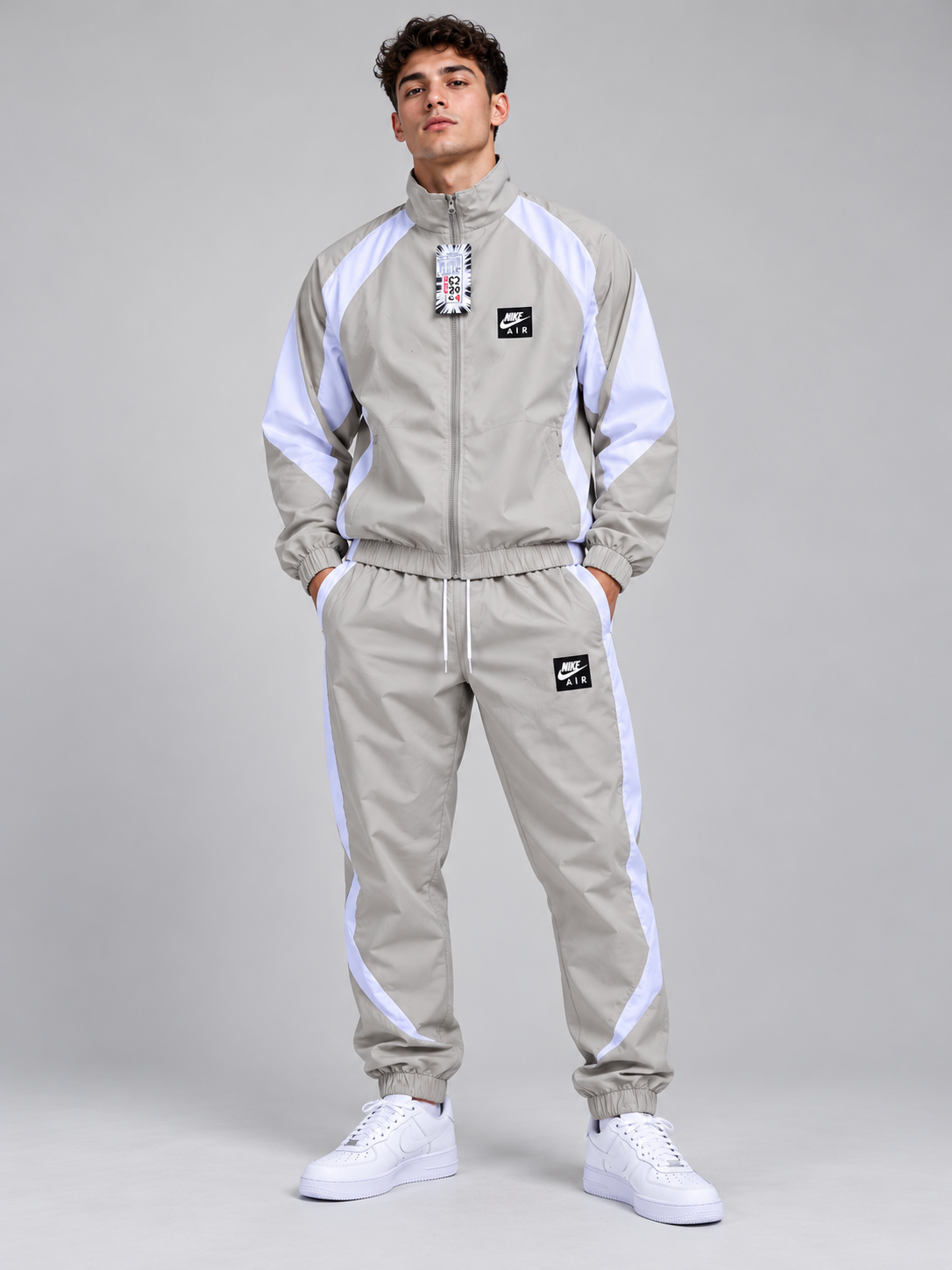 Chándal Nike — gris y blanco