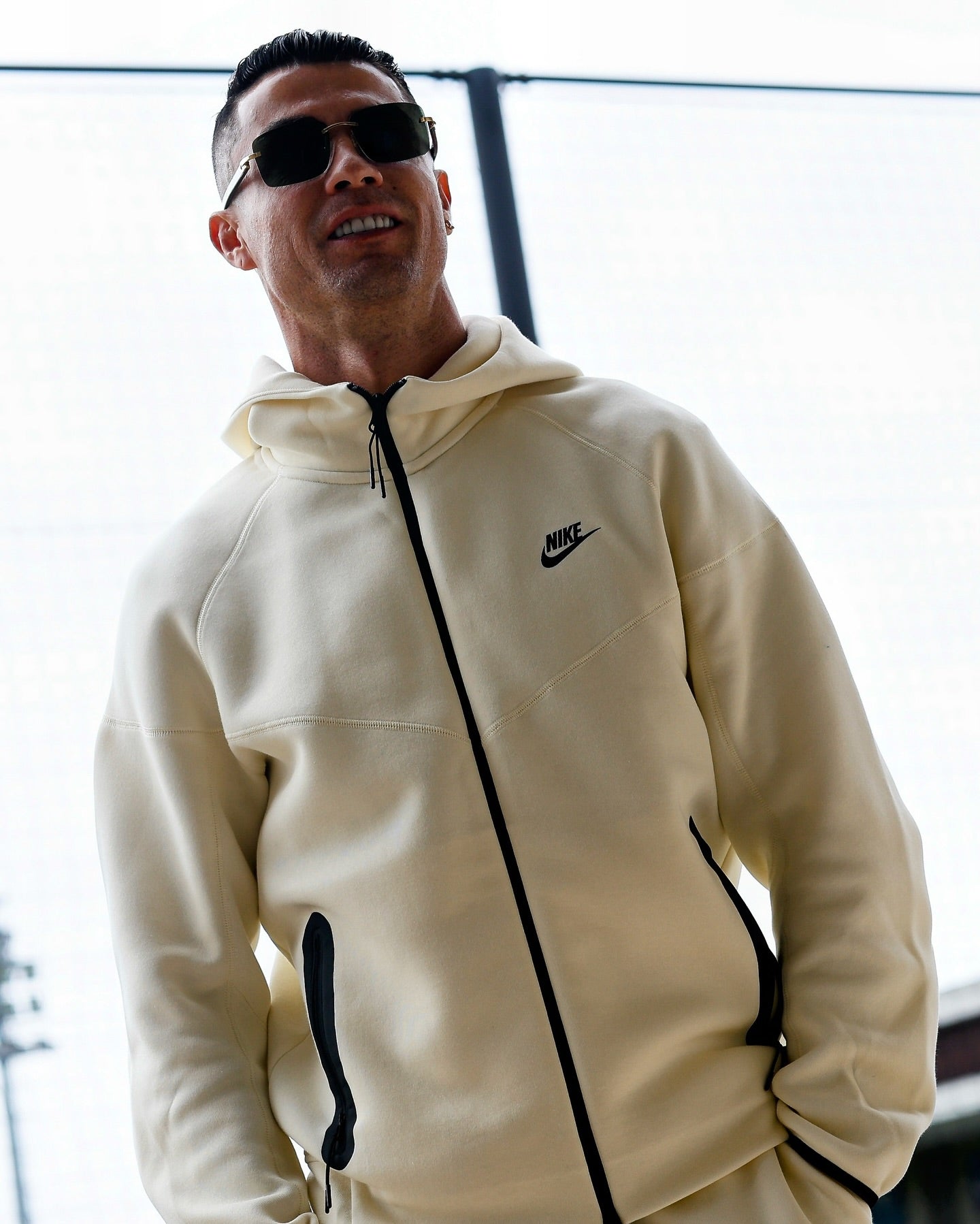 NIKE TECH x CR7