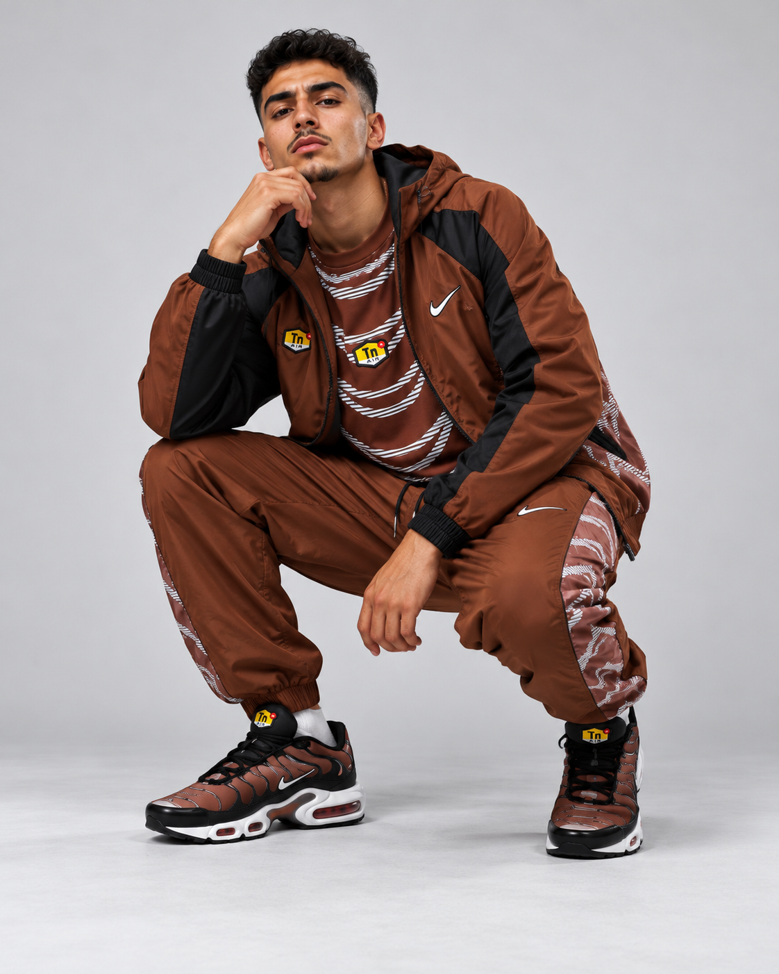 Conjunto Nike TN Air de 3 piezas — Marrón y Negro