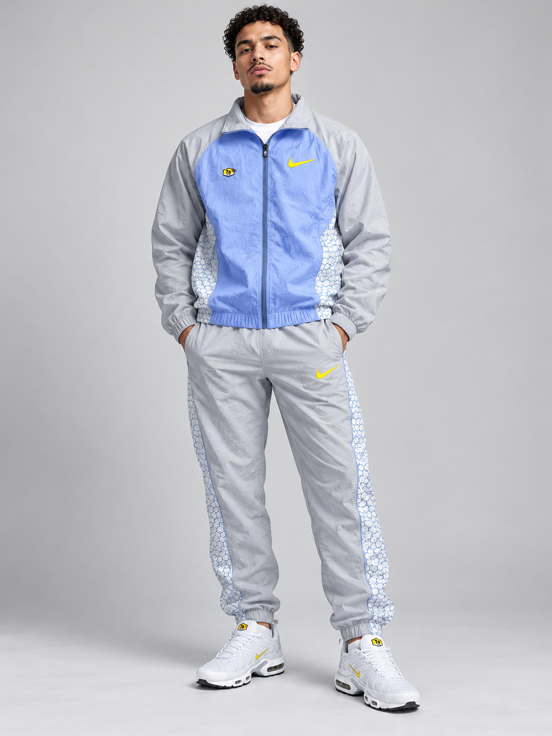 Chándal Nike — gris, azul claro y amarillo