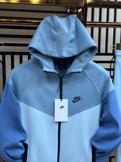 CHANDAL NIKE TECH