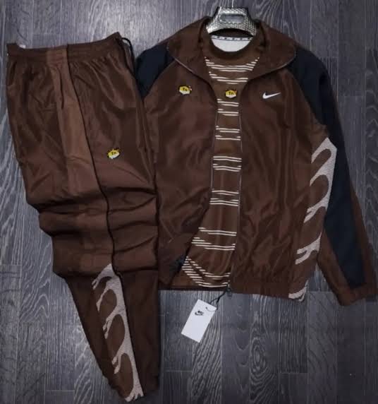 Conjunto Nike TN Air de 3 piezas — Marrón y Negro